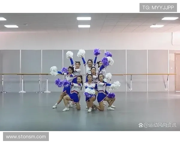 山东省第十五届全民健身运动会 “时尚青岛” 啦啦操赛圆满收官 700 余名选手展活力风采(2)