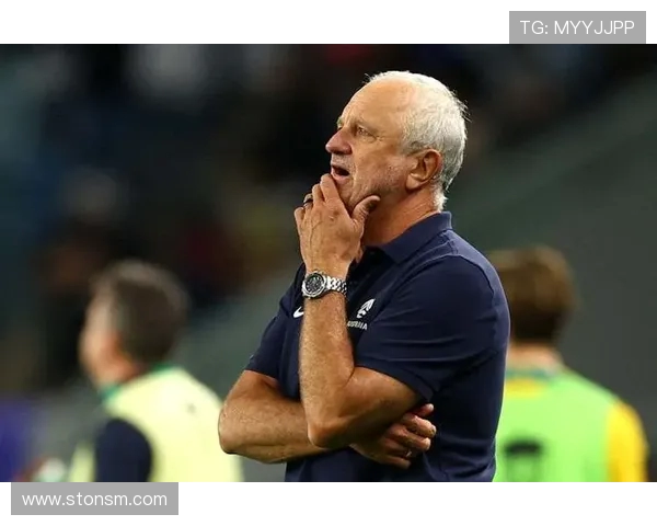 澳籍主帅阿诺德因以伊冲突滞留伊拉克 巴格达机场关闭陷困局(1) 澳籍主帅阿诺德因以伊冲突滞留伊拉克 巴格达机场关闭陷困局(1)