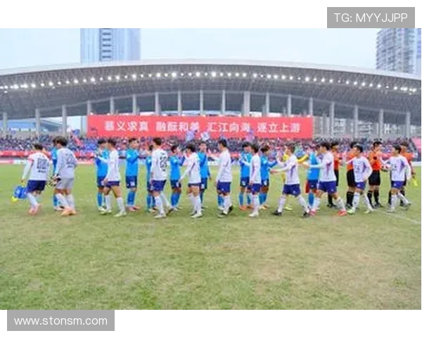 绿茵燃双城:自贡资阳的川超荣耀与温情 绿茵燃双城:自贡资阳的川超荣耀与温情